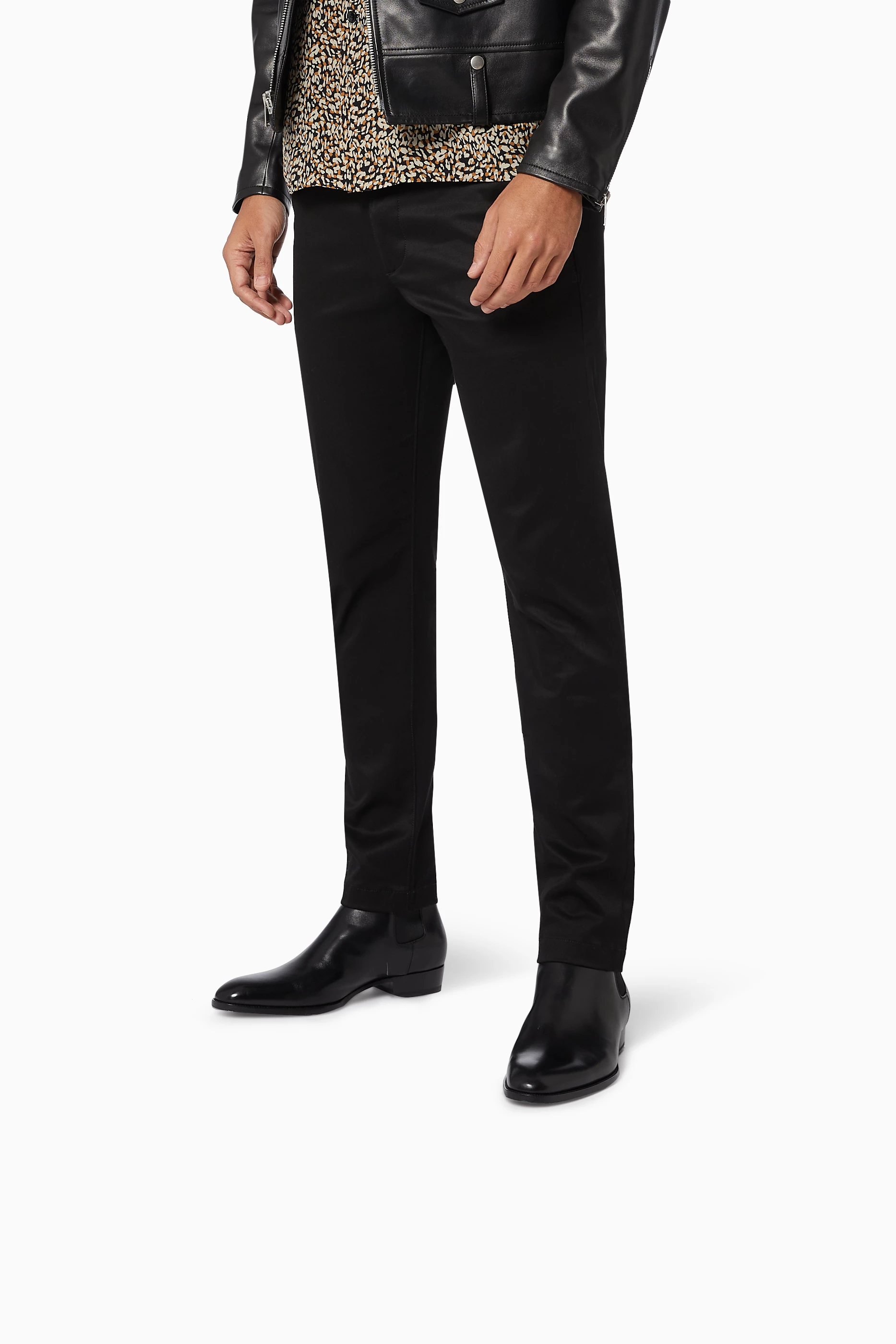 Buy SAINT LAURENT Black Wyatt 30 Chelsea Boots in Smooth Leather For Men Online Ounass Saudi
