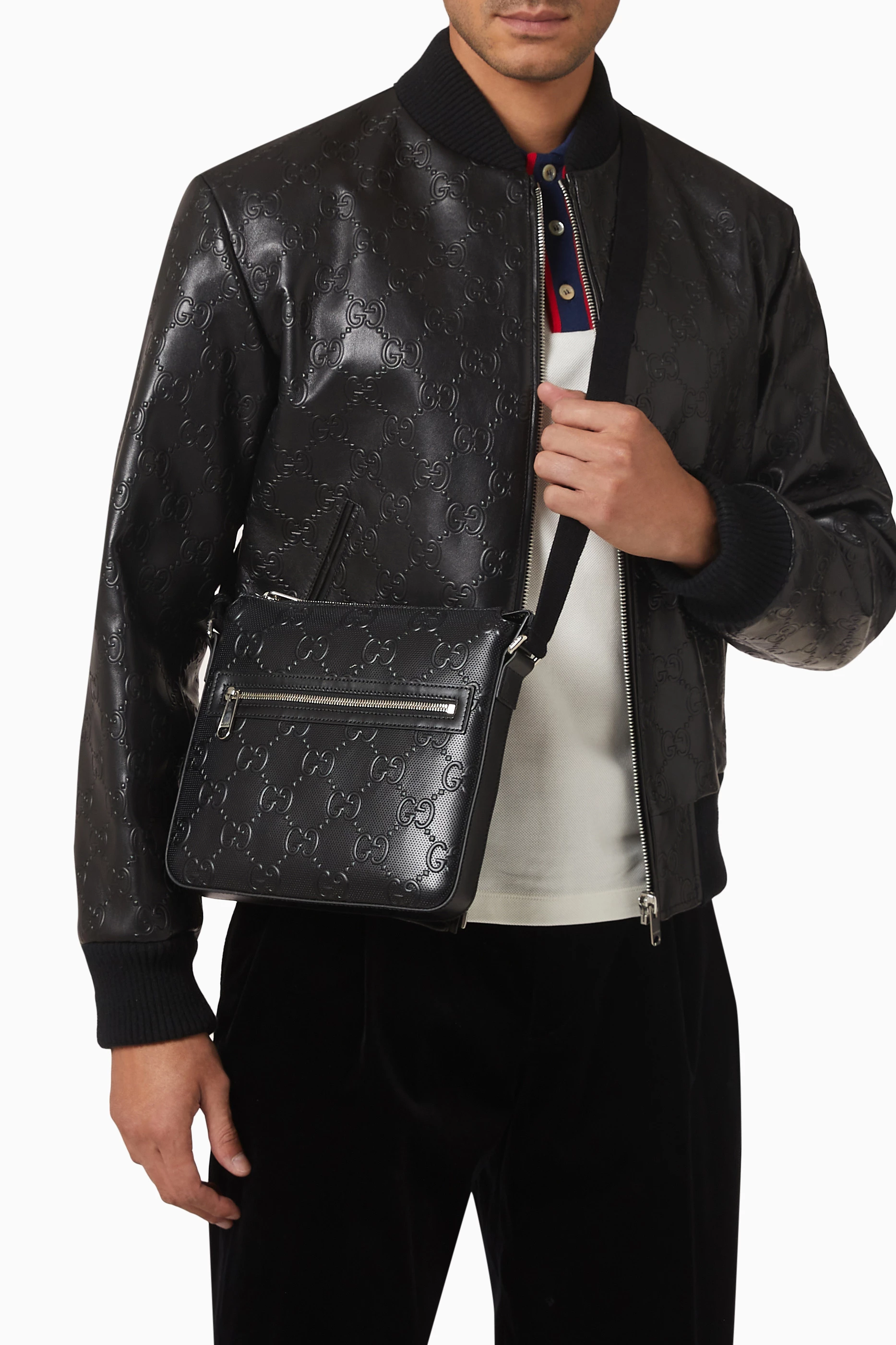 Gucci signature leather messenger bag hotsell