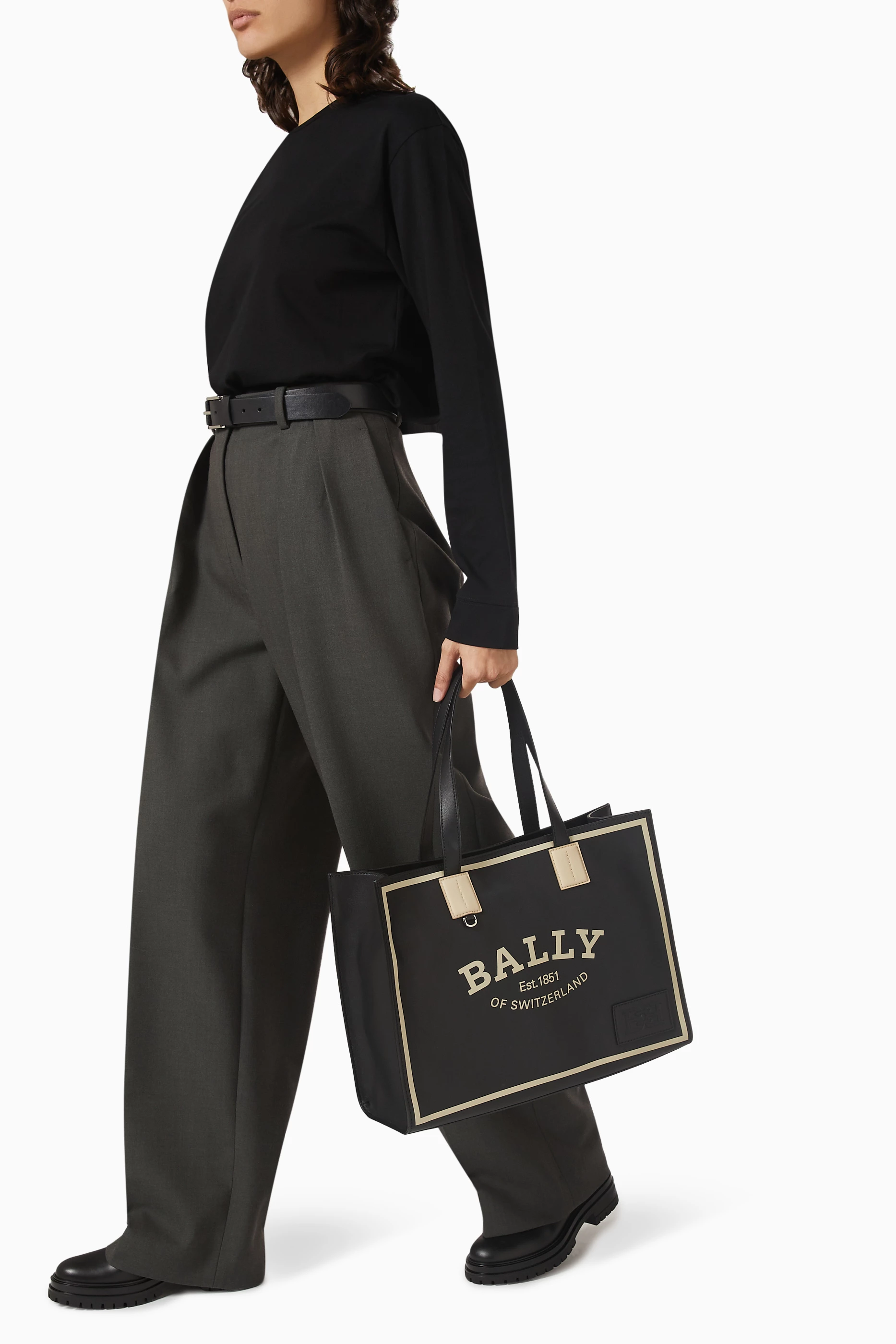 Buy Bally Black Large Crystalia Tote Bag in Leather For Women 
