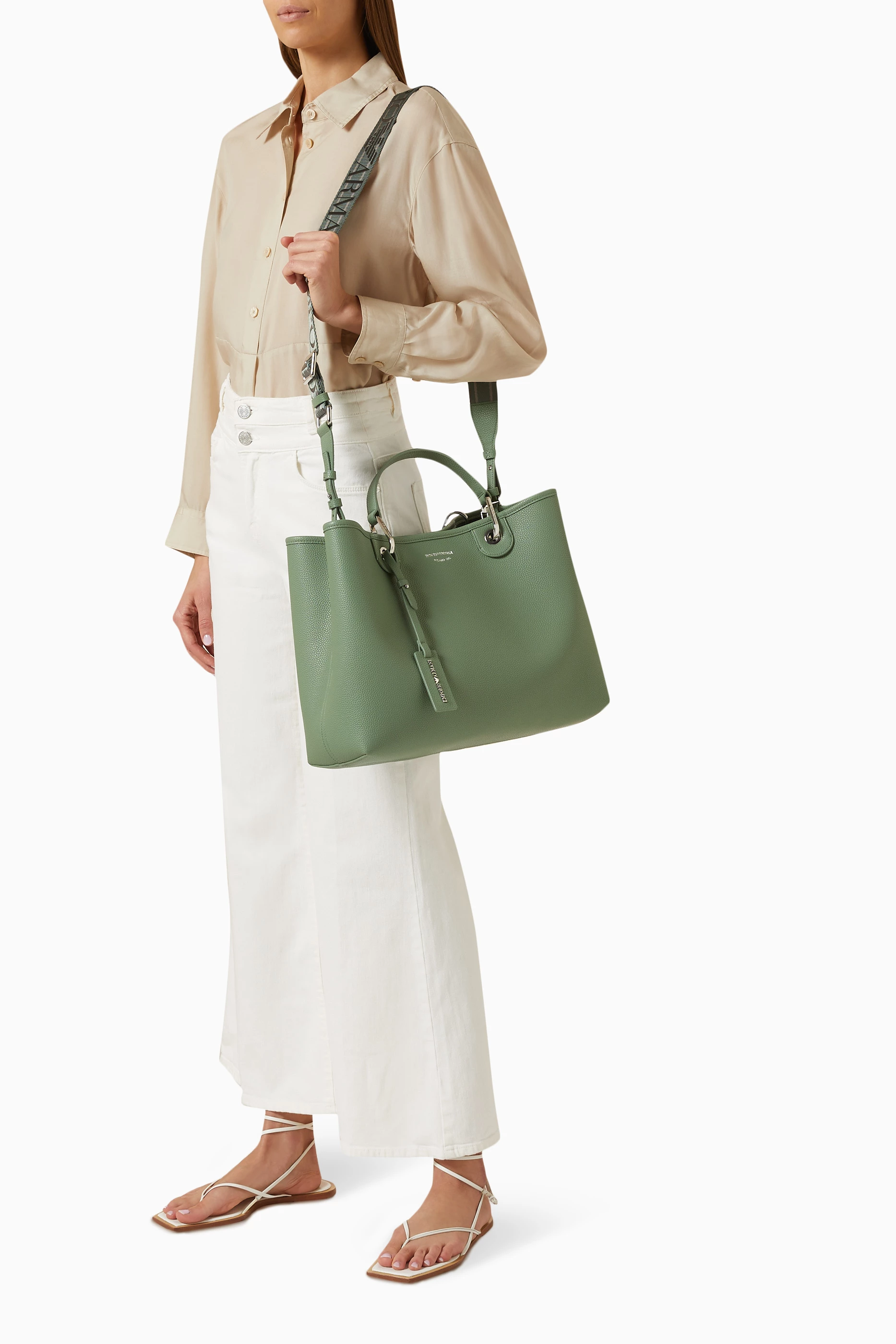 ポンチョ・ケープ EMPORIO ARMANI Woman Cape Green EW002069AF16521 UB037 ポンチョ・ケープ EMPORIO ARMANI Woman Cape Lilac