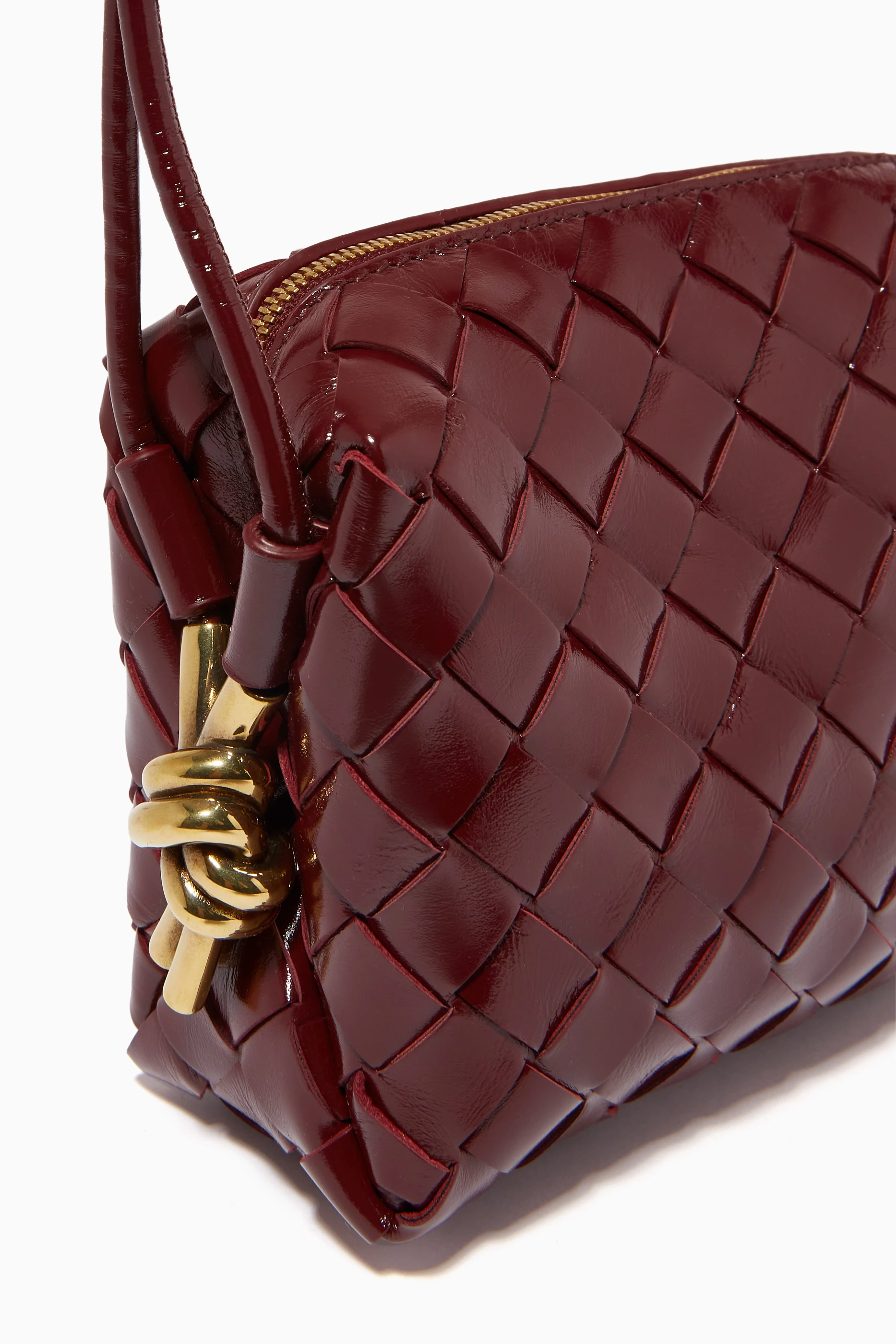 【BOTTEGA VENETA】ループ クロスボディミニバッグ レッド BOTTEGA VENETA Loop Mini Intrecciato Leather Shoulder Bag in