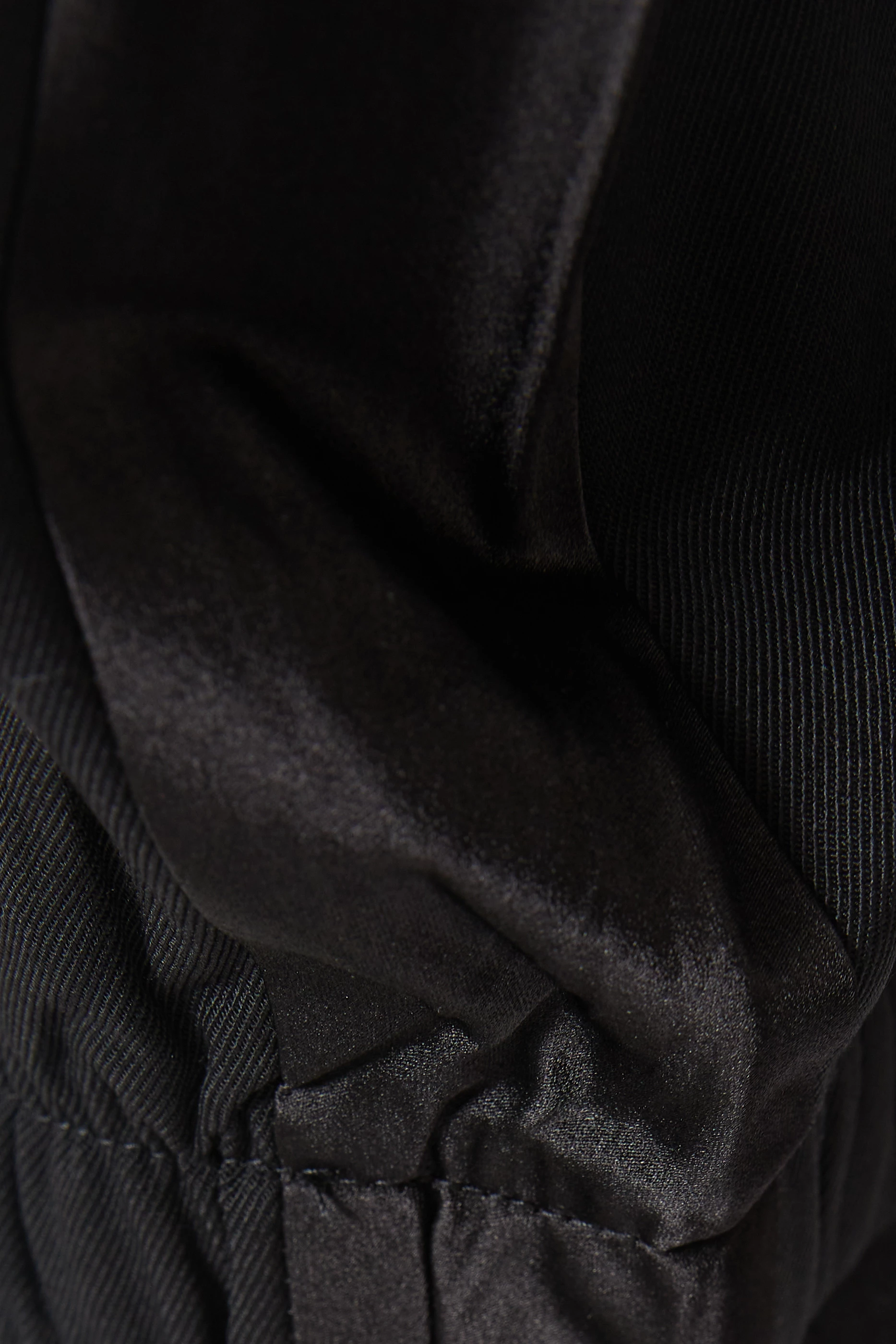 パンツ PRADA FW25 Prada Virgin Wool Pants (P263JSOOO 16OX F0008) Virgin wool straight pants in black - Prada | Mytheresa