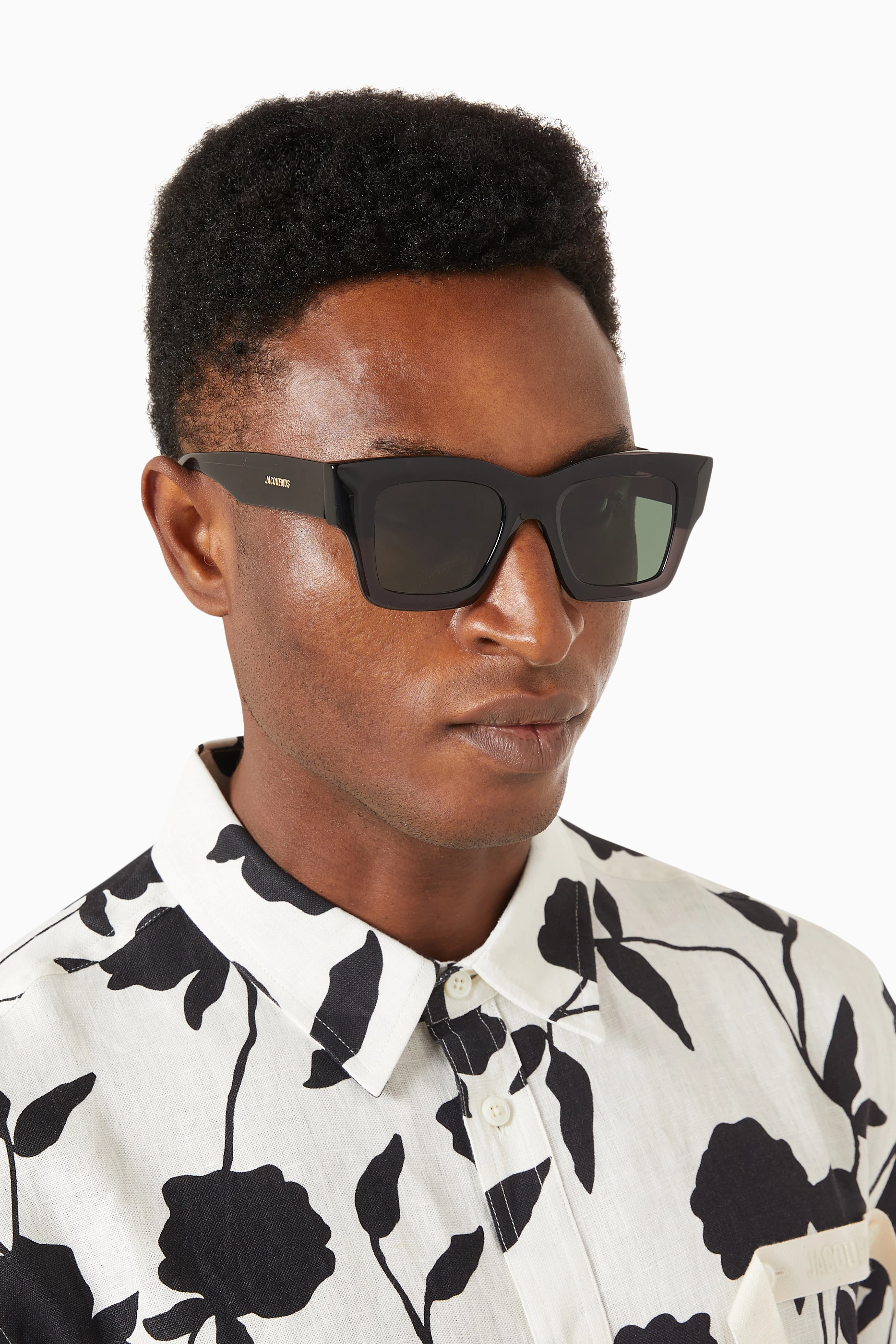 Buy Jacquemus Black Les Lunettes Baci Sunglasses in Acetate