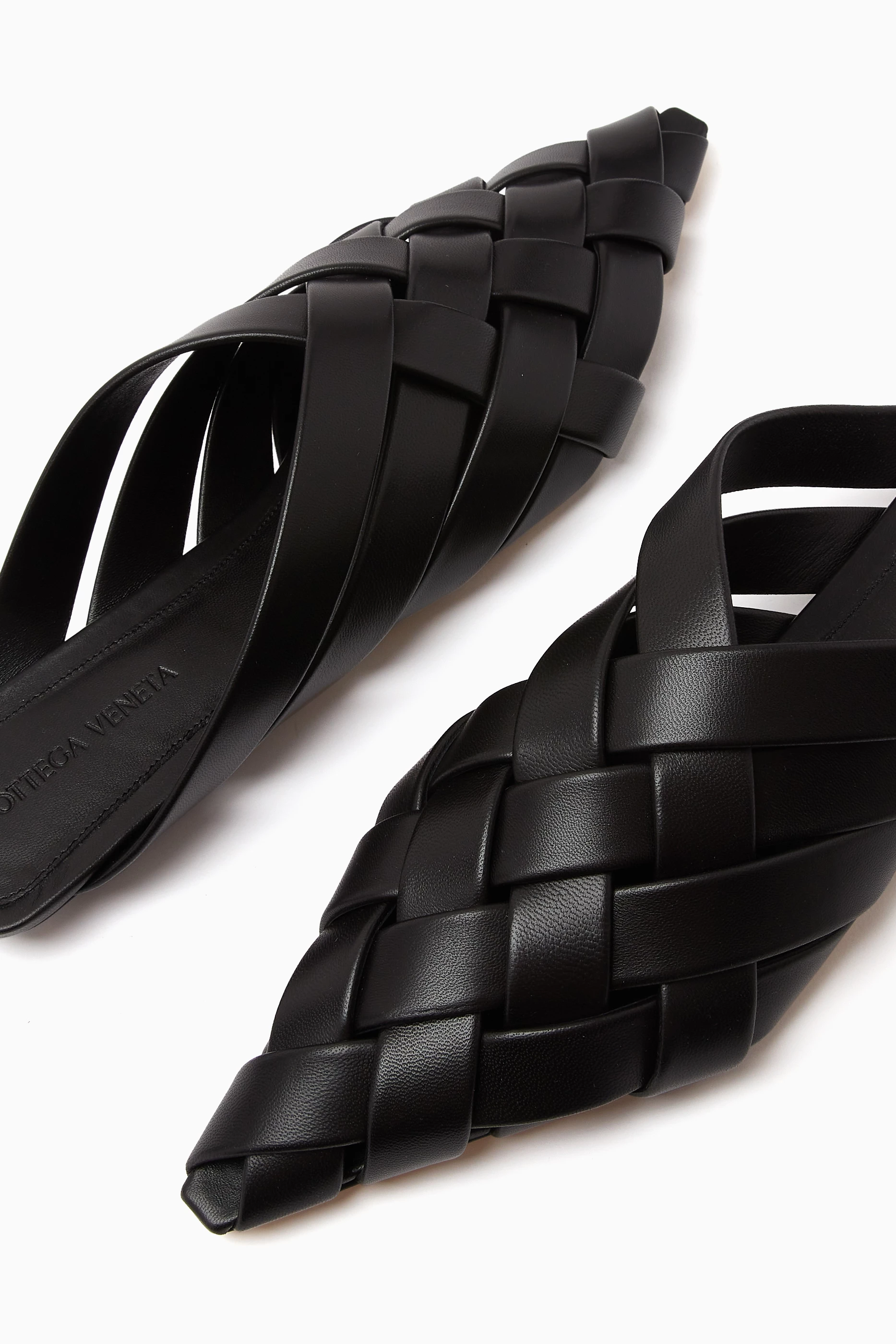 【送料&関税込】Bottega Veneta Alfie Leather Mules SchaferandweinerShops KR - Black 'Alfie' leather mules