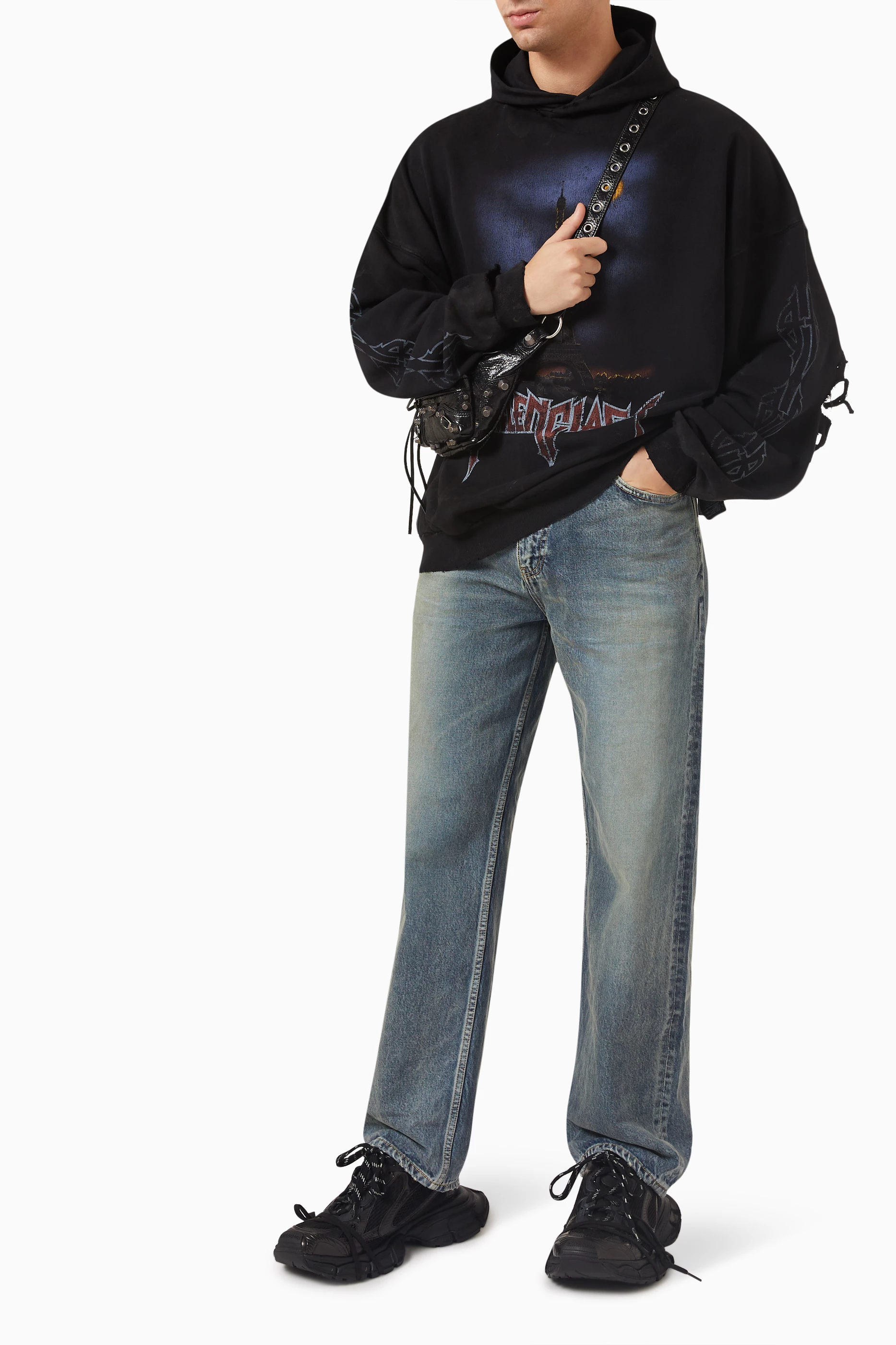 商品画像：Paris Moon Crinkled Hoodie Large Fit in Black | Balenciaga US 4
