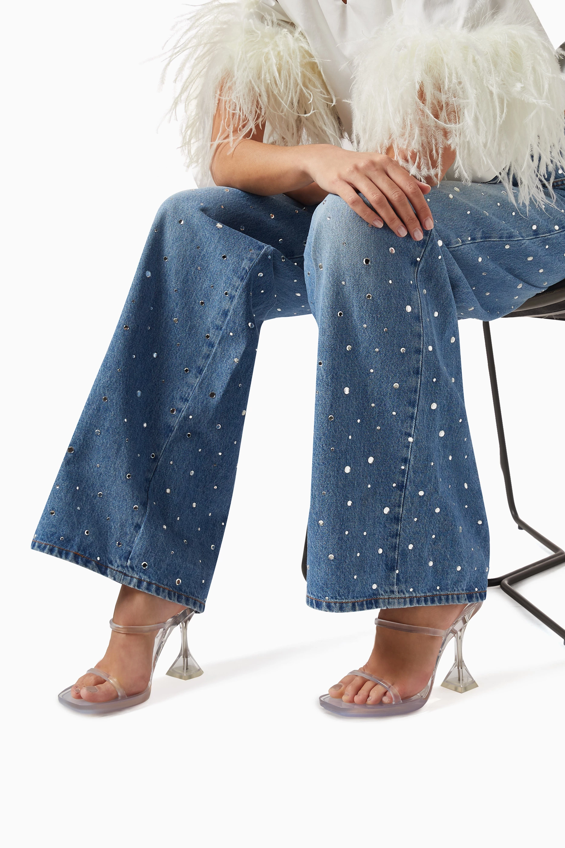 【関税込み】Amina Muaddi ブルー Brito Slipper ヒールサンダル Amina Muaddiのブルー Brito Slipper ヒールサンダルがセール中