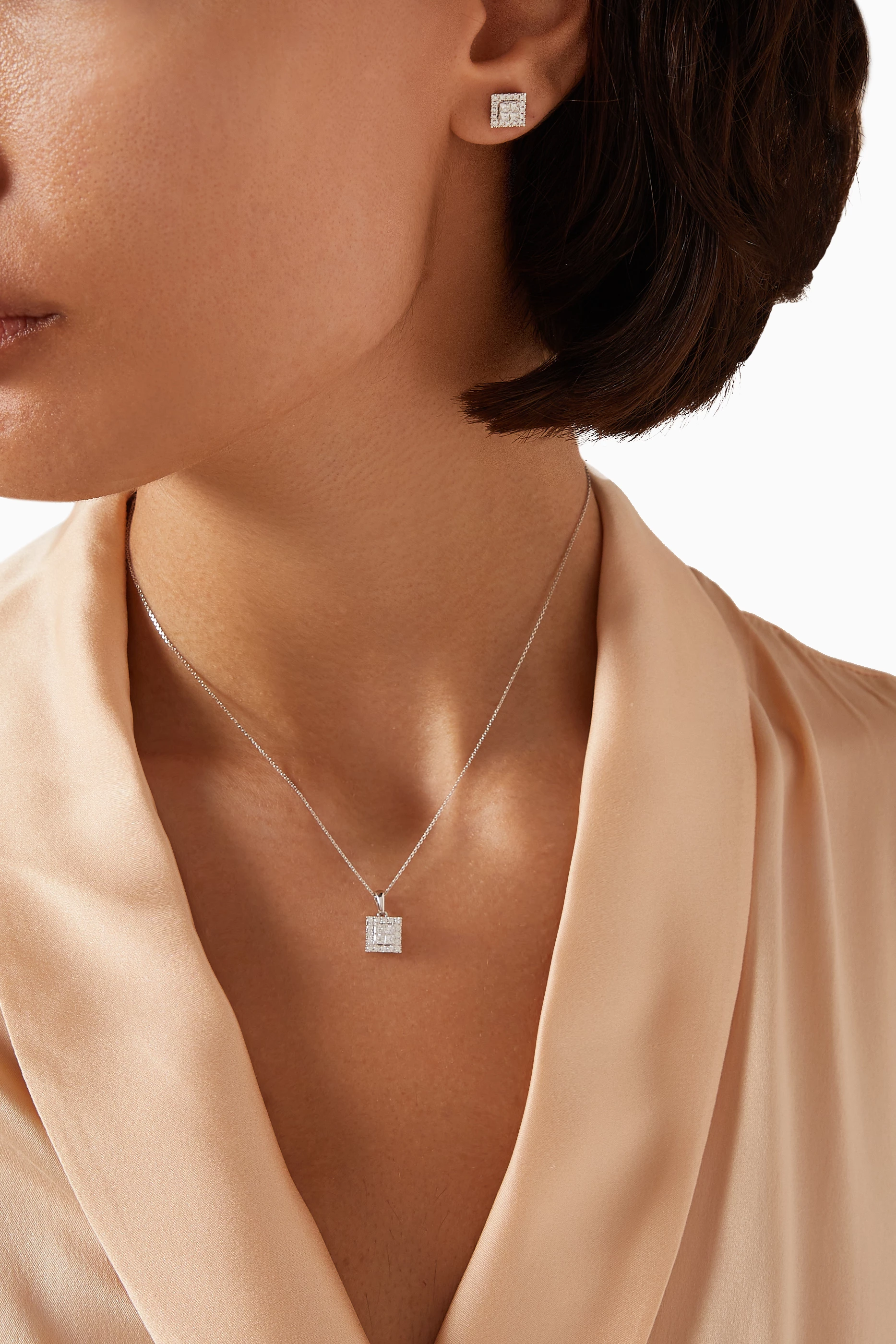 Damas diamond necklace online
