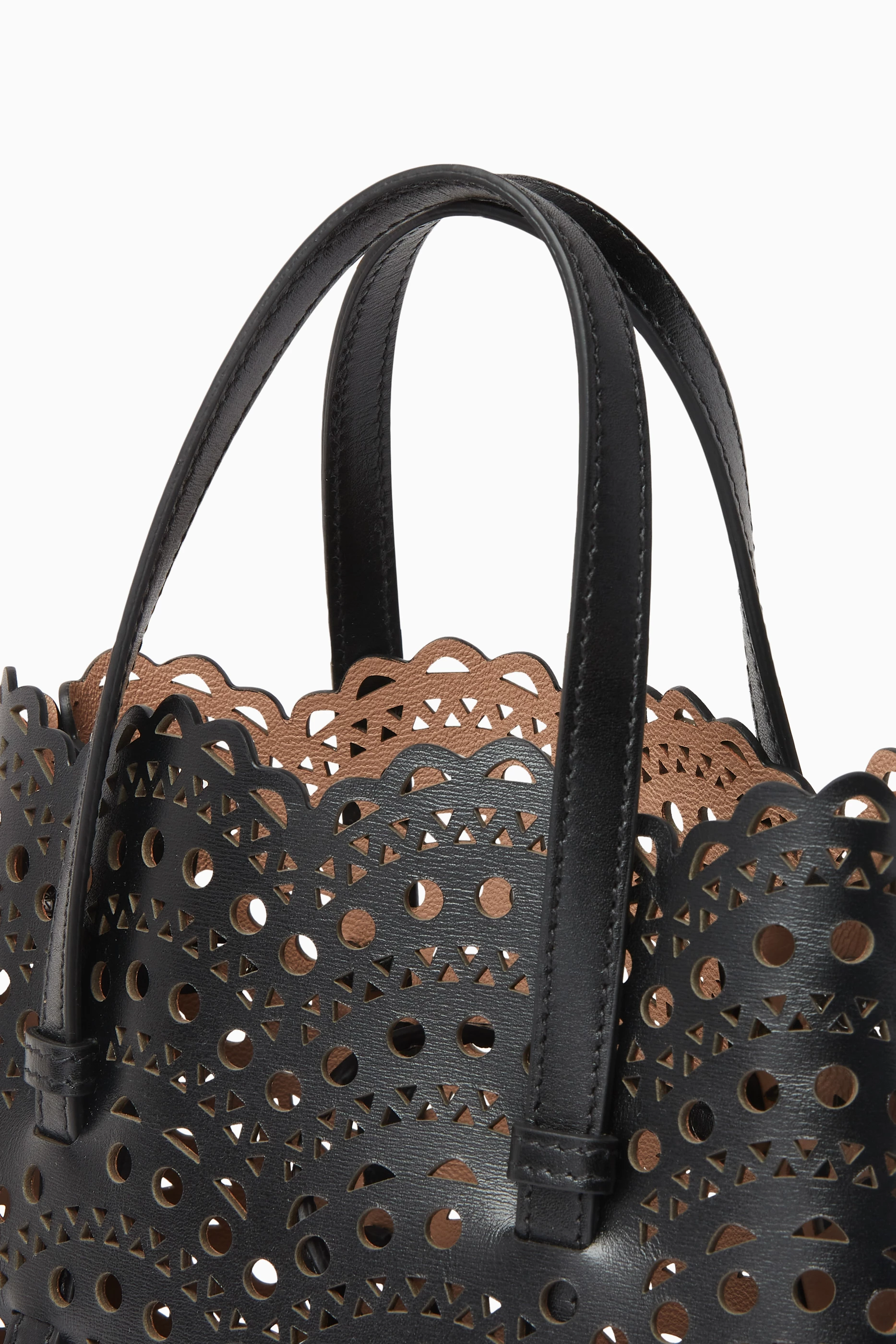 関税送料込み☆ ALAIA MINA 20 レザーバッグ black totebag ALAÏA BLACK NEO MINA 20 BAG IN VIENNE CALFSKIN |ALAÏA US