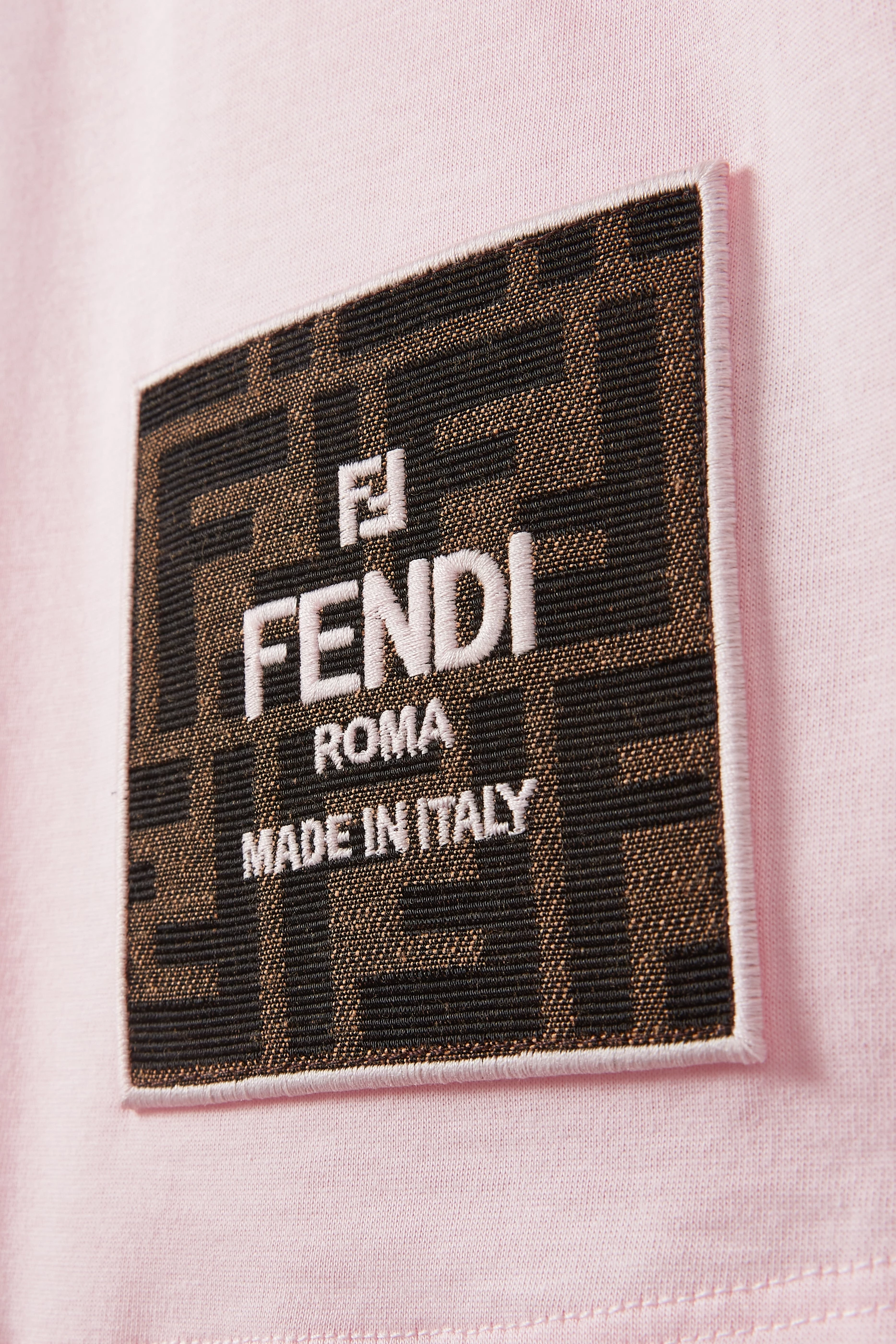 Buy Fendi Pink Logo Tag T Shirt in Cotton For Girls Online Ounass Saudi