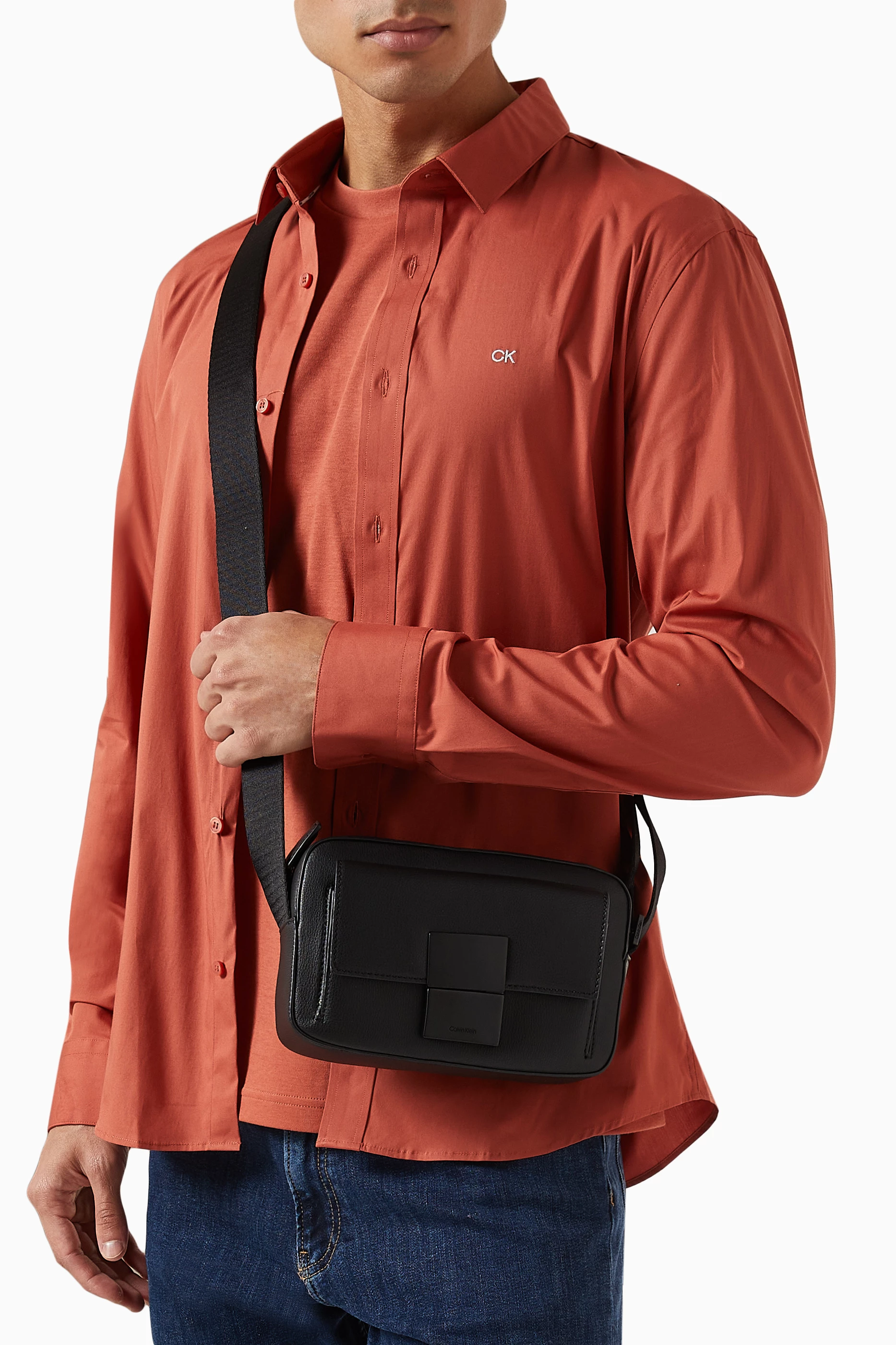 Buy Calvin Klein Black Iconic Plaque Camera Bag in Faux Leather 