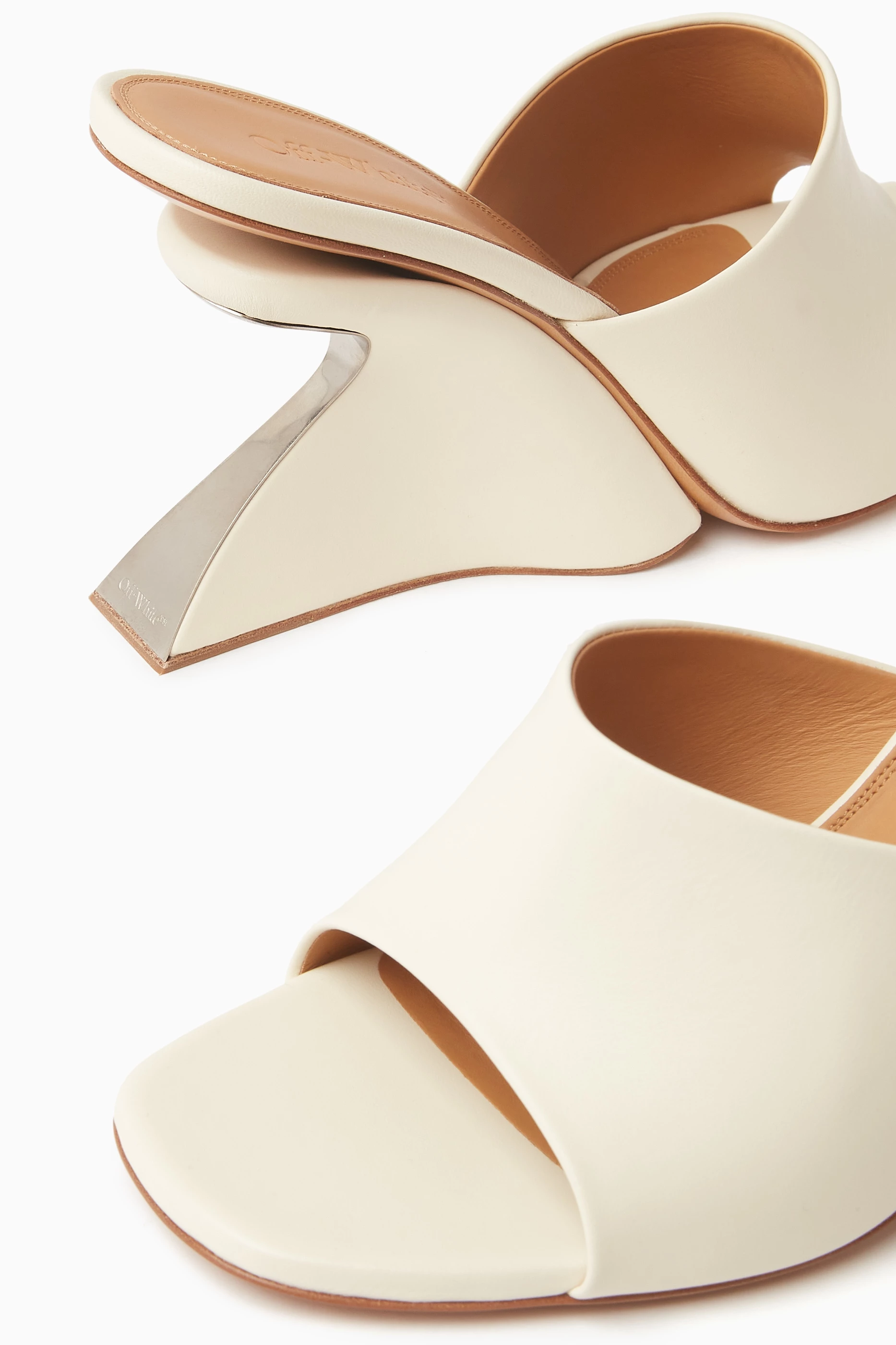 【送料&関税込】Off-White Jug Wedge Mule Off-White Jug Wedge Mule | REVERSIBLE