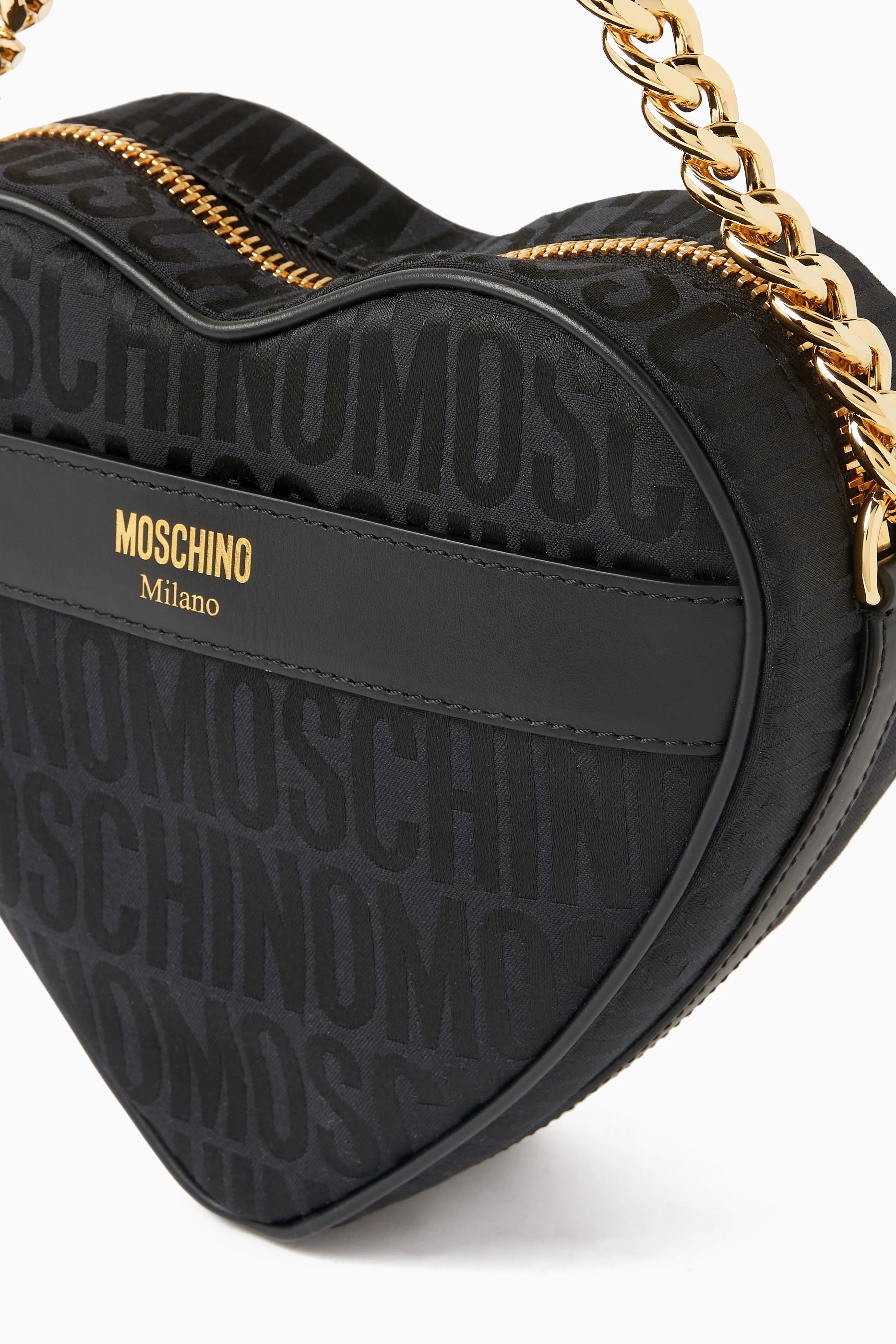Moschino heart shaped bag 2025