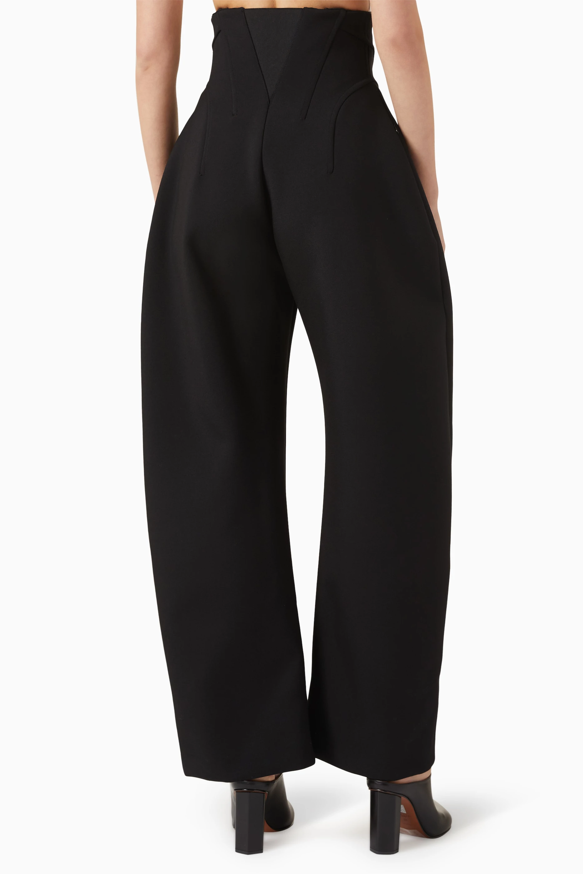 【送料&関税込】Alaia Corset Trousers 1f34b08682699a7d00aaee500596.jpg