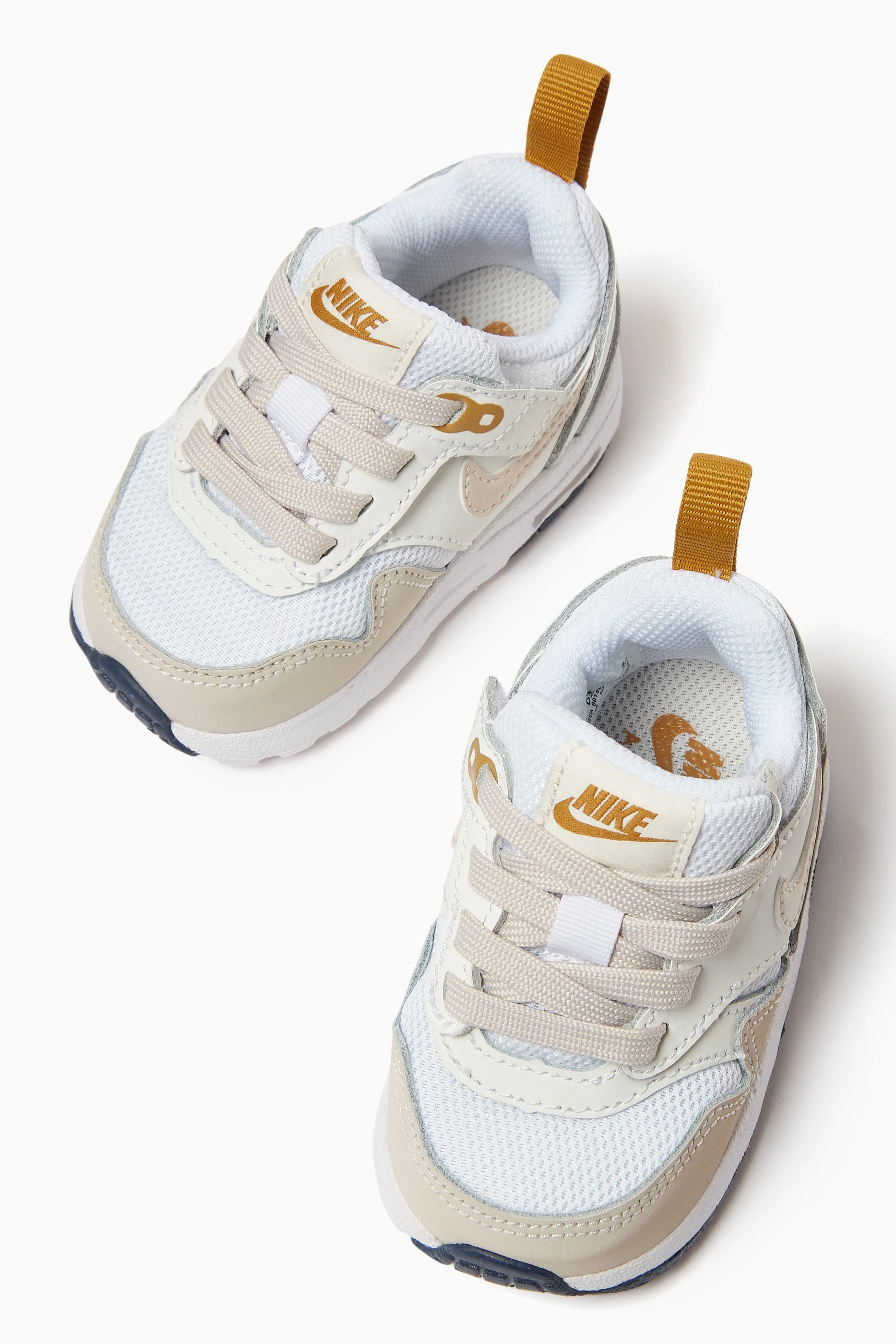 Buy Nike White Air Max 1 EasyOn Sneakers in Leather For Kids Online Ounass Saudi
