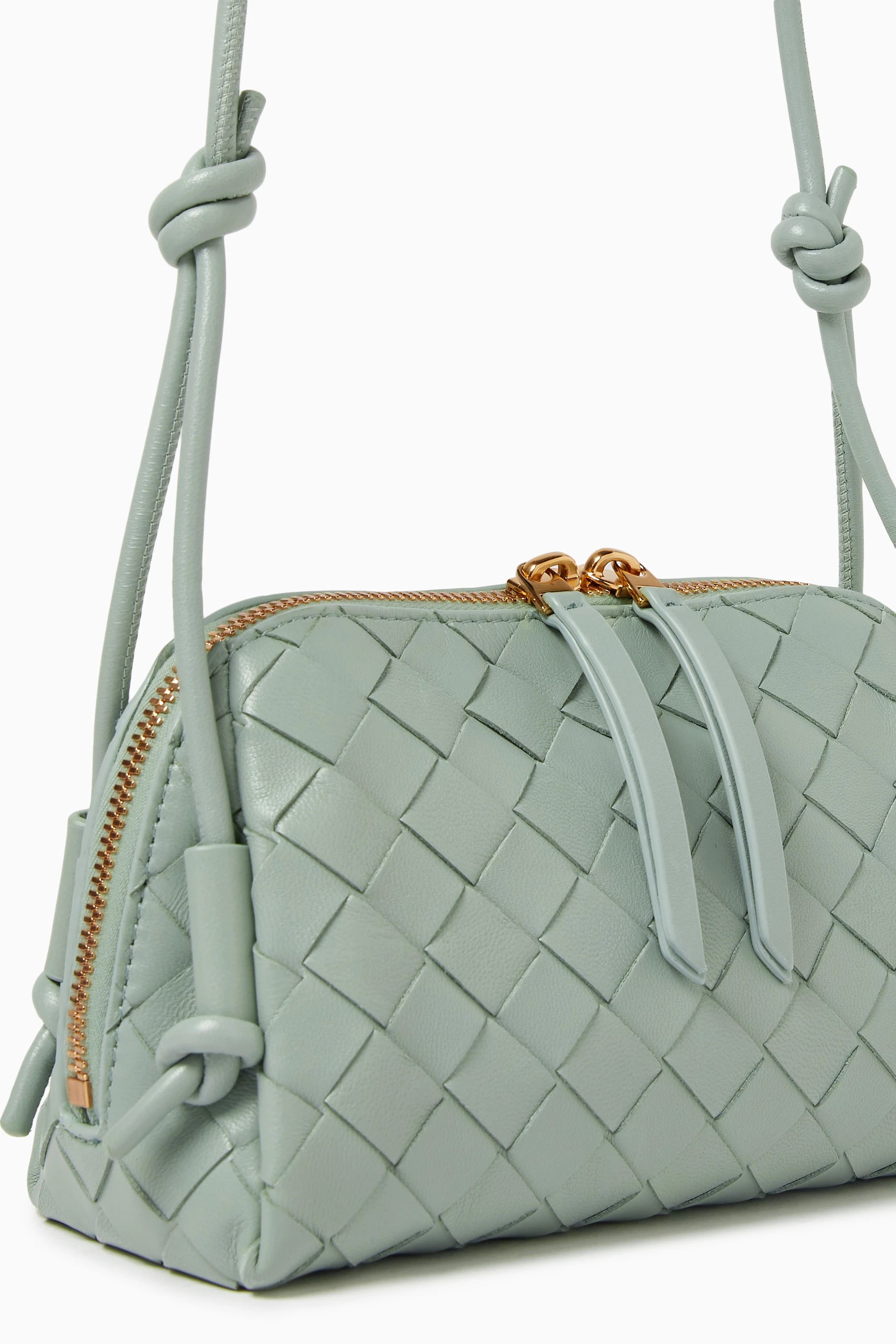【関税&送料込】Bottega Veneta Army Green Leather Concert Cr Concert leather crossbody bag in green - Bottega Veneta