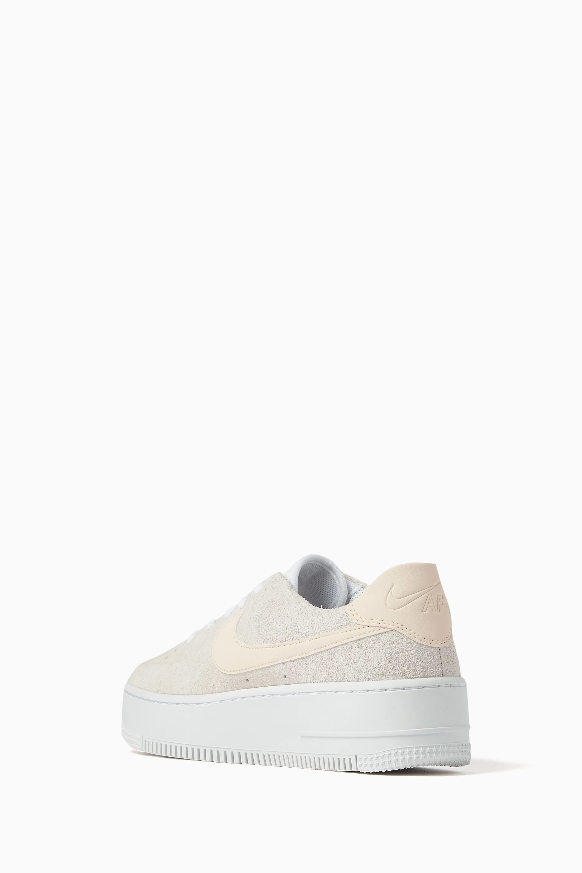 Nike air force 1 sage low pink suede best sale
