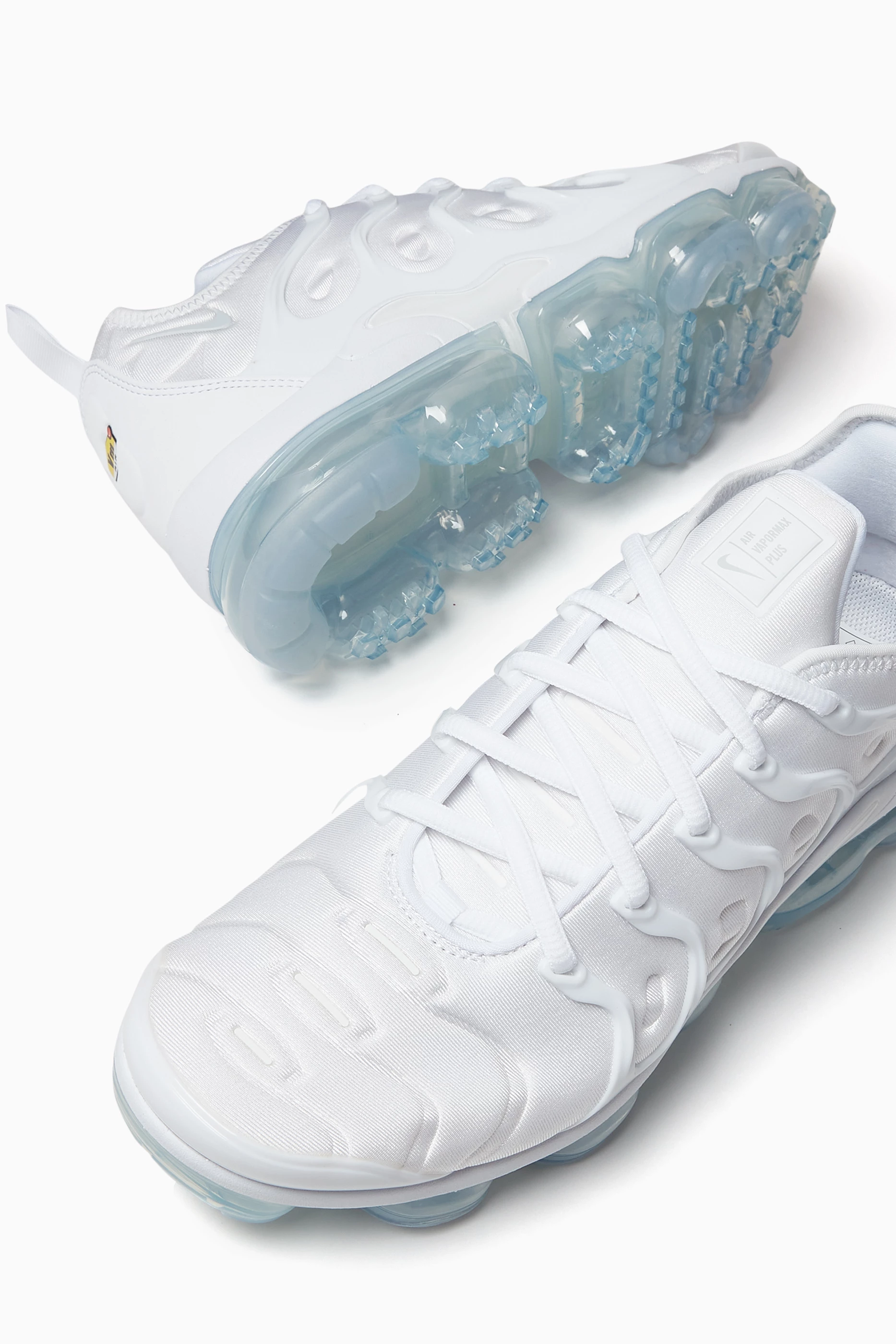 Buy Nike White Air Vapormax Plus Sneakers For Men Online Ounass Saudi