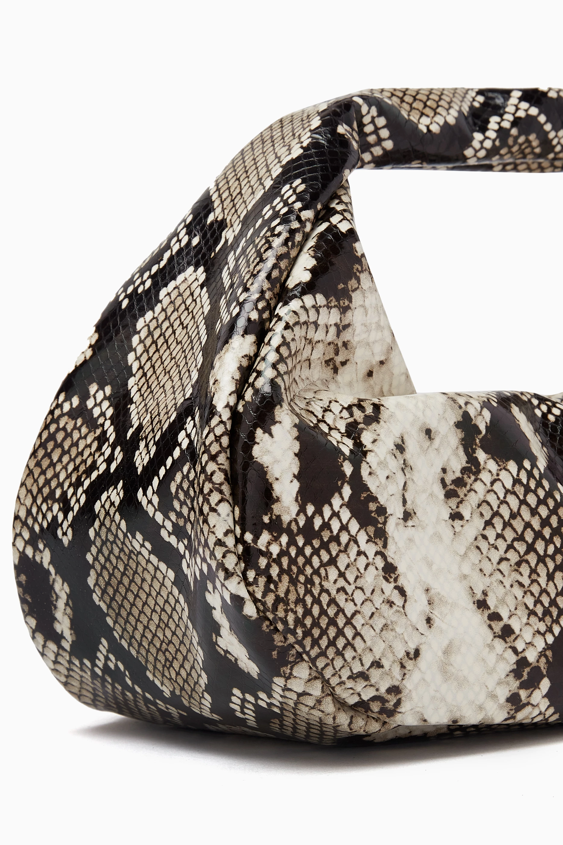 ST. AGNI【関税送料込&SALE価格】Exclusive Bon Bonレザーバッグ St. Agni | Woven Bon Bon Bag - Black