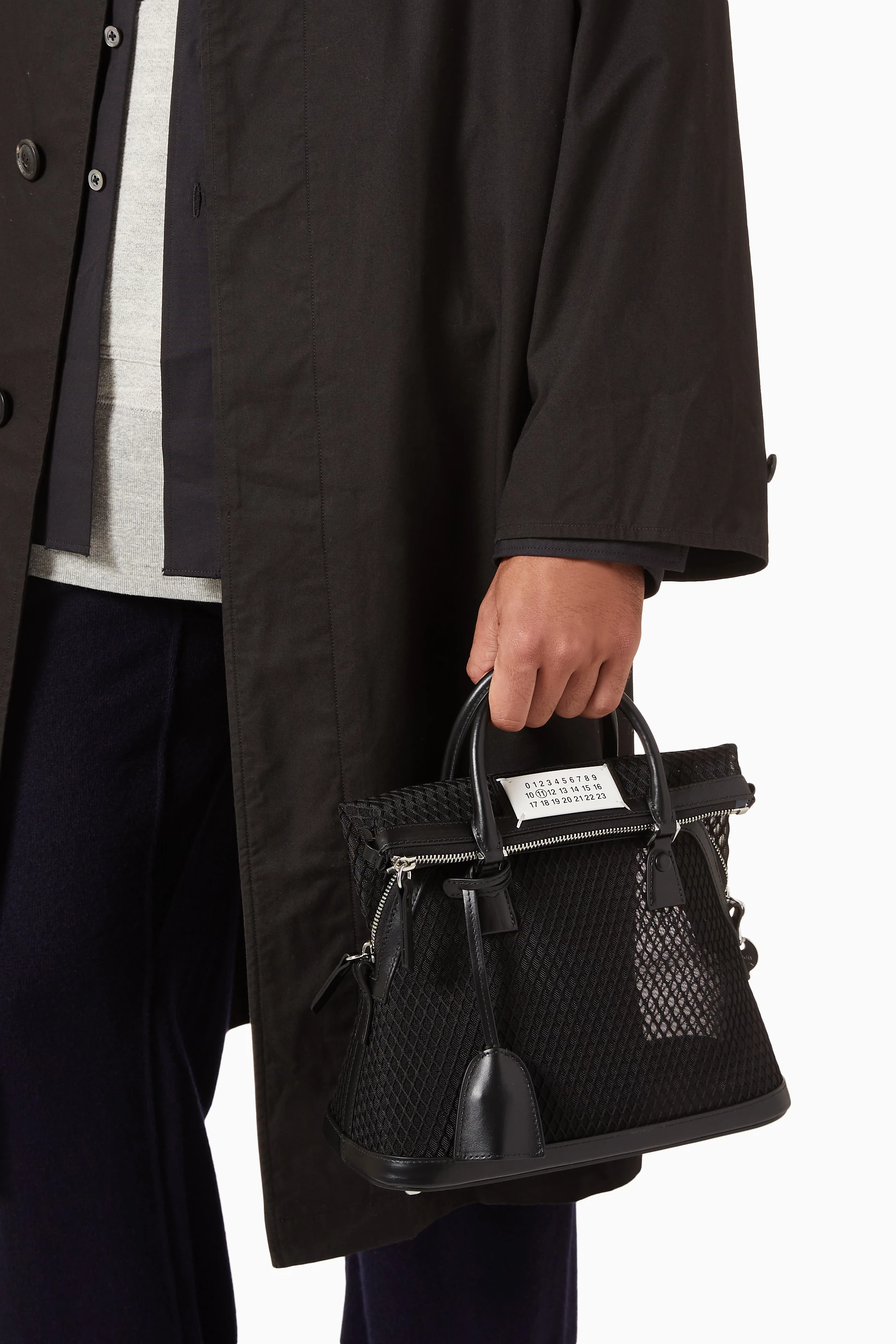 送料関税込_Maison Margiela Mesh Sac Classique Mini Handbag Buy Maison Margiela Black Mini Sac Classique Bag in Mesh For