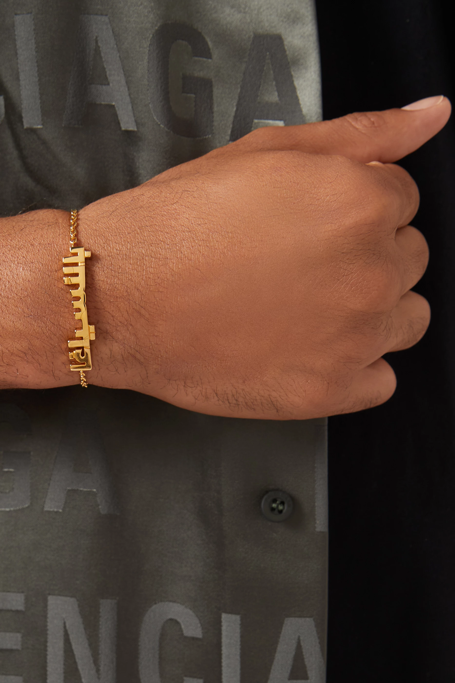 【BALENCIAGA】Typo Arabic Logo キーリング 218159841_gold_cu.jpg?ts=