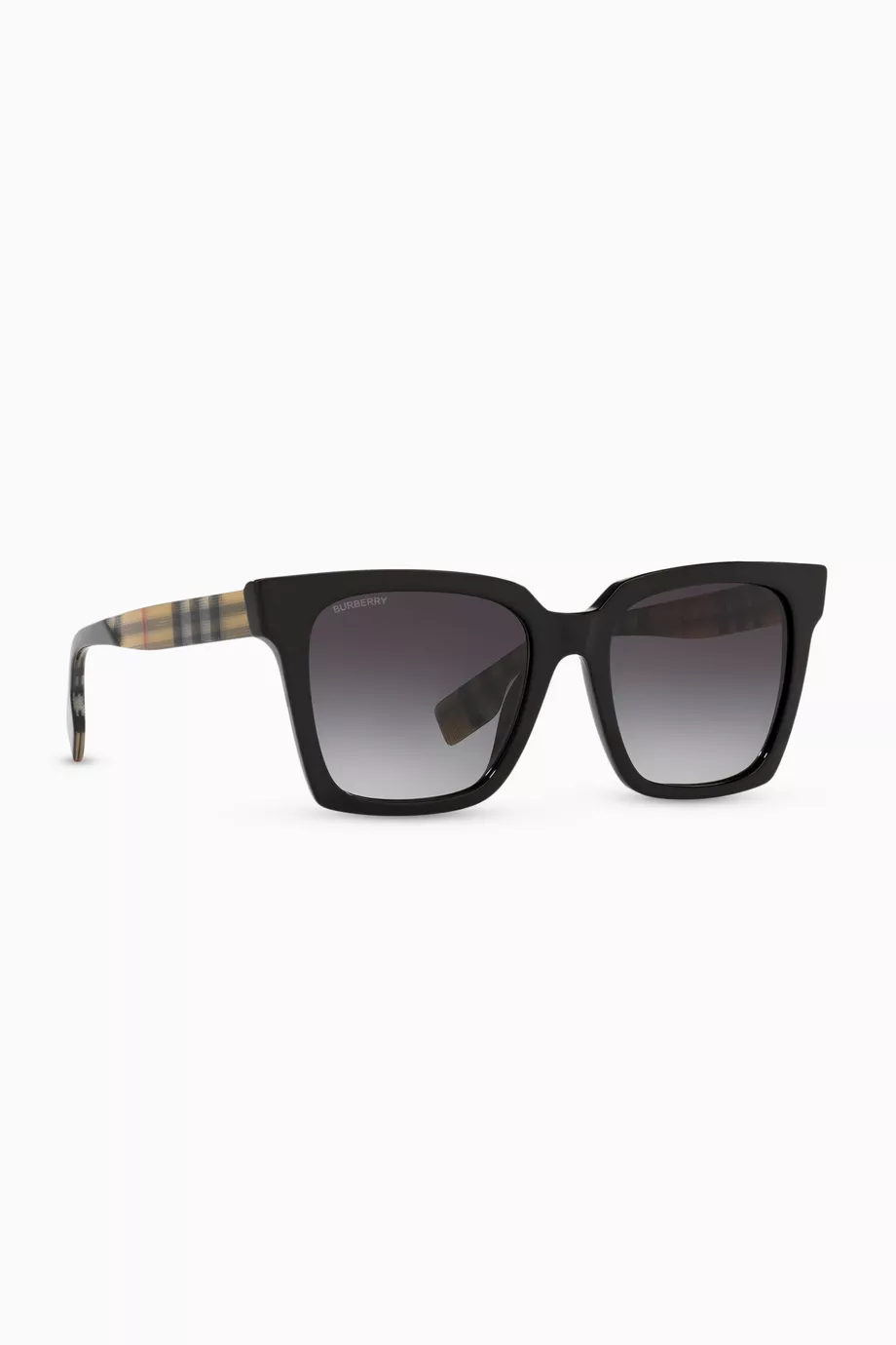 Burberry in top sunglasses