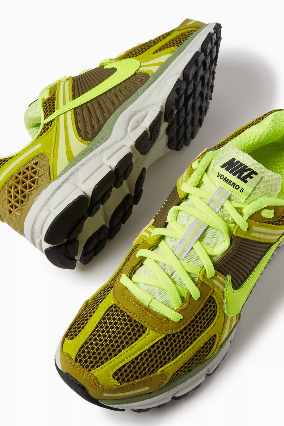 Nike zoom vomero 5 green hotsell