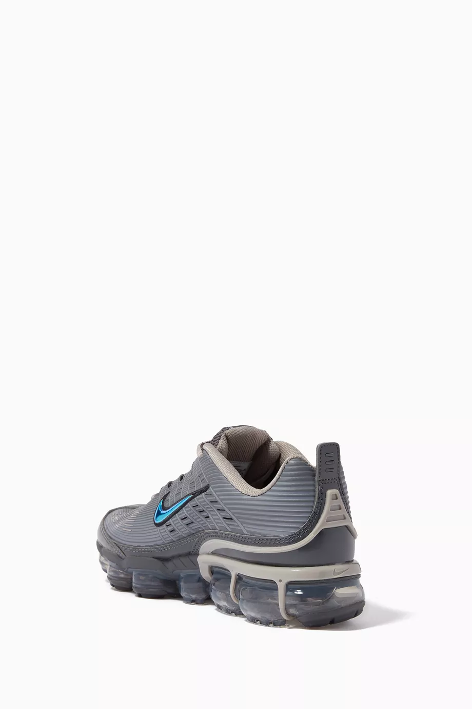 Buy Nike Grey Air VaporMax 360 Sneakers For Men Online Ounass Saudi
