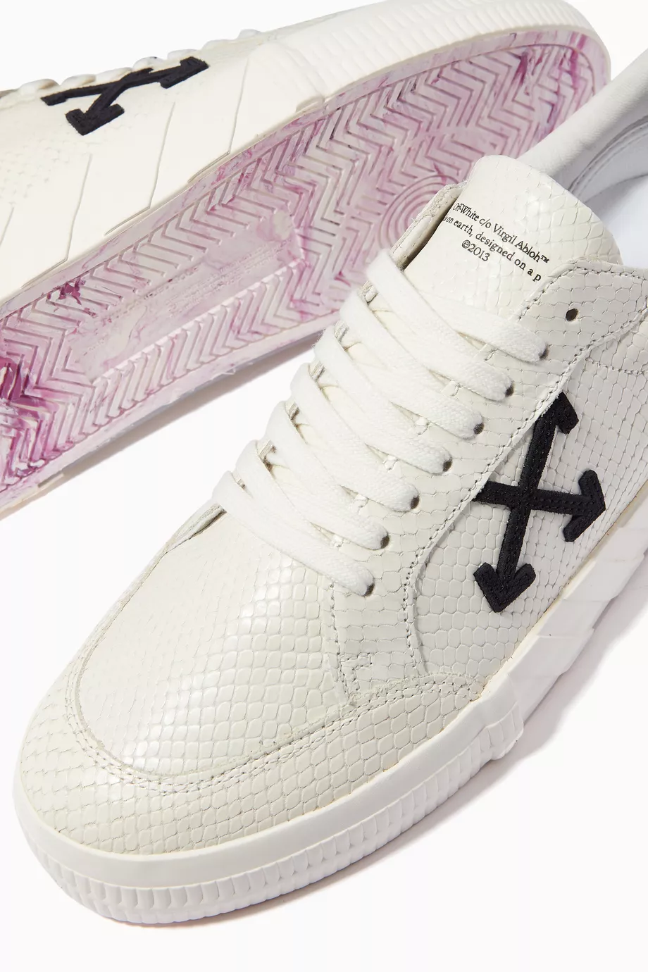 【関税＆送料込み】Off-White New Low Vulcanized Leather Sne White & Black New Low Vulcanized Leather Sneakers by Off