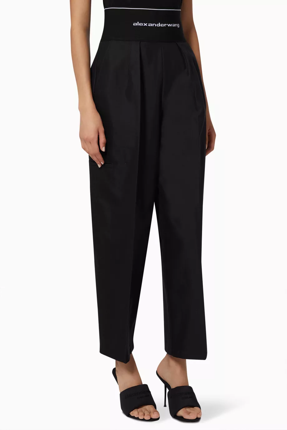 Buy Alexander Wang Black Carrot Pants in Cotton-blend Twill For Women  Online | Ounass Saudi