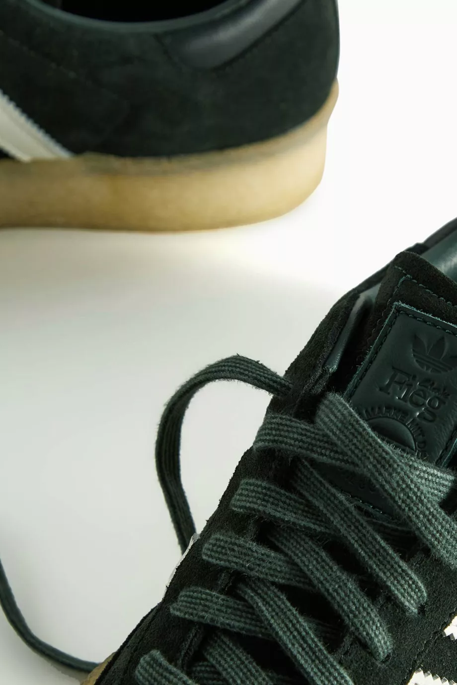 adidas gazelle silver green womens Adidas x Kith x Clarks Unisex 8th Street Samba Chalk White Low Top Sneakers