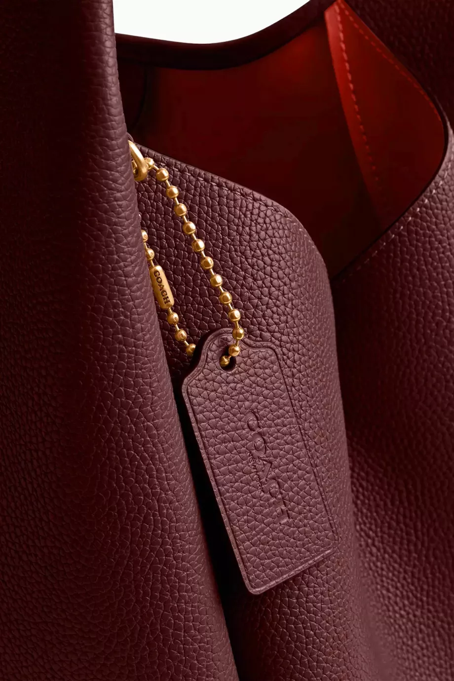 ✨Rare✨Coach Burgundy One-Shoulder Pouch ✨Rare✨Coach Burgundy One-Shoulder Pouch