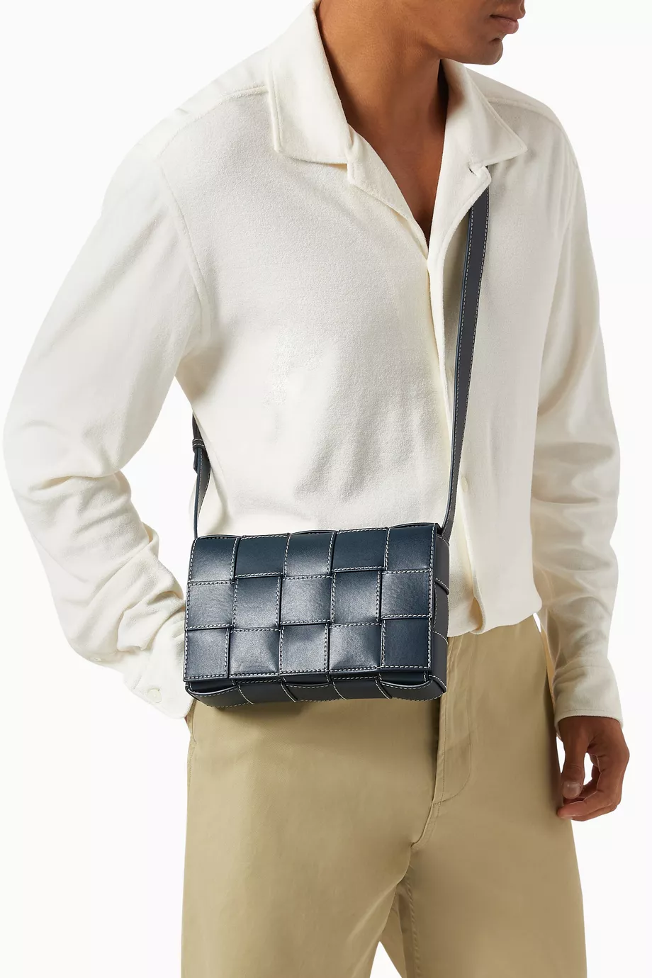 Buy Bottega Veneta Blue Cassette Crossbody Bag in Orthogonal