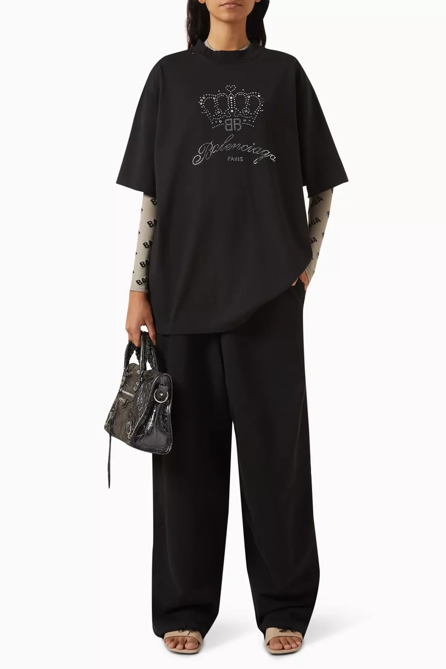Buy Balenciaga Black Unisex BB Motel Medium-fit T-shirt in