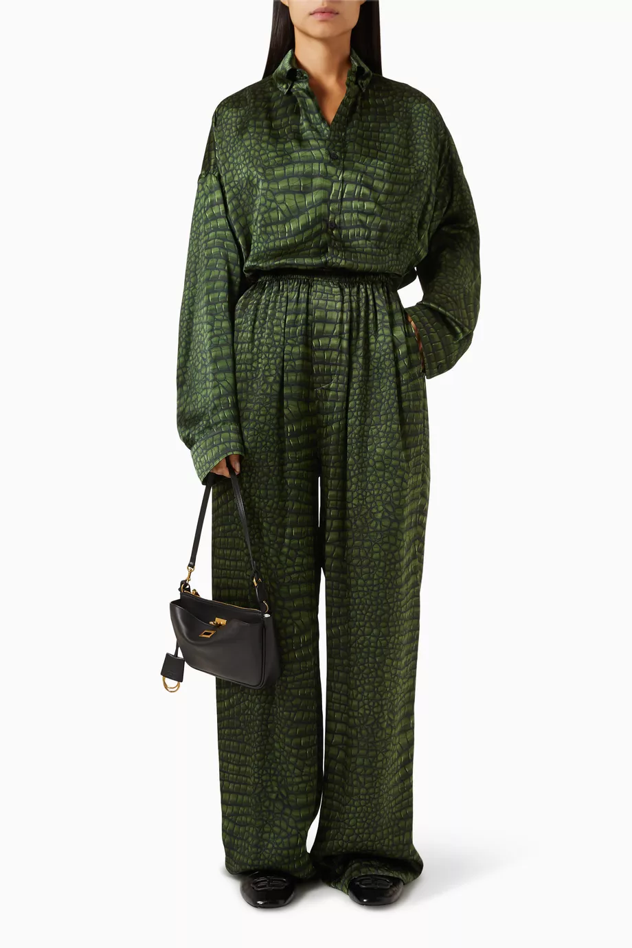 BALENCIAGA Pyjama パンツ グリーン AI Croc シルクサテン Buy Balenciaga Green Pyjama Pants in Croc Silk Satin For
