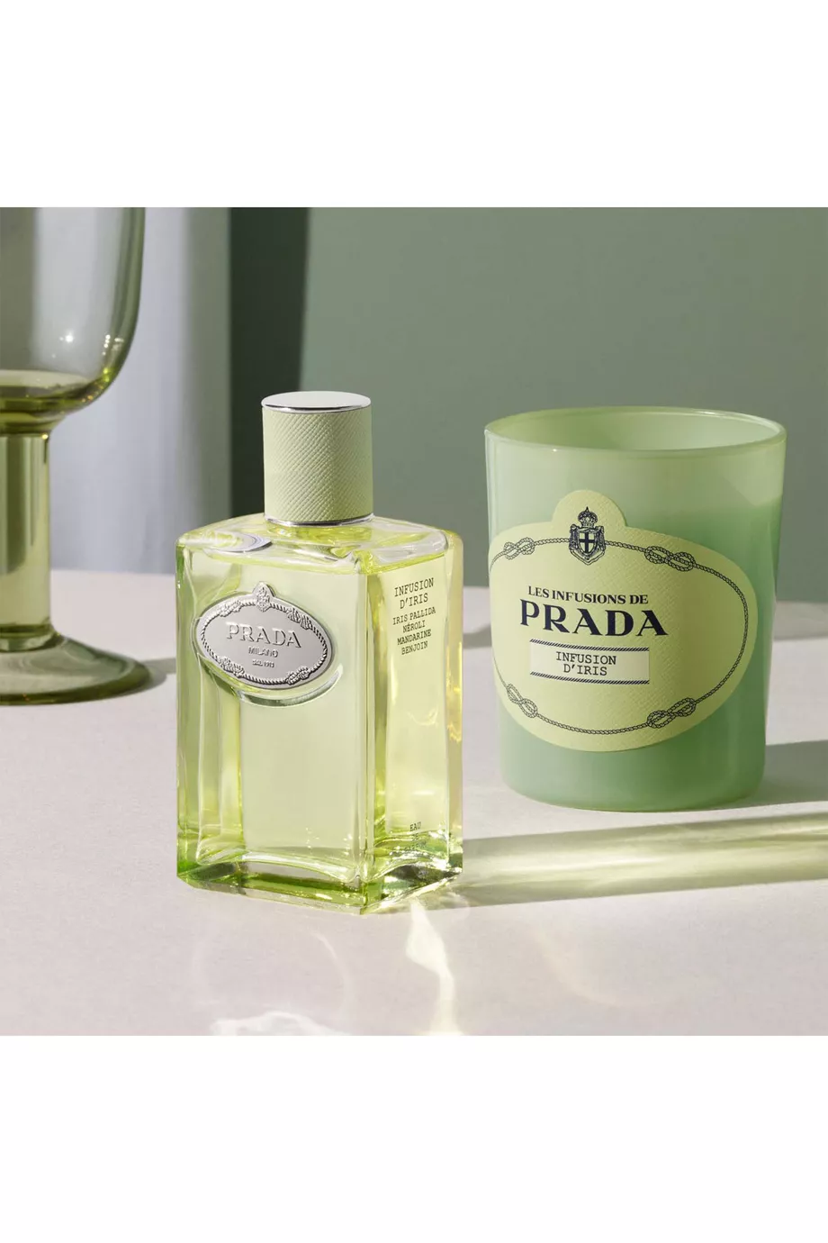 PRADA INFUSION D’IRIS SCENTED CANDLE 218090831_nocolor_bk.jpg?ts=