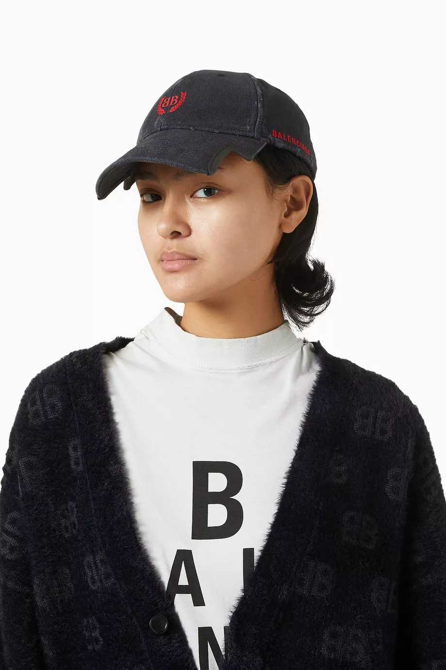 ＜balenciaga＞Laurel Classic キャップ Laurel Classic Cap in Faded Black/red | Balenciaga CA