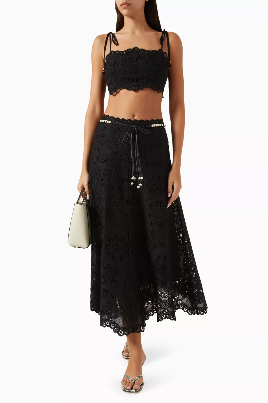 Tシャツ・カットソー ZIMMERMANN RHIANNON CROPPED TOP IN EMBROIDERED COTTON ZIMMERMANN Rhiannon Crop Top | Black | FARFETCH