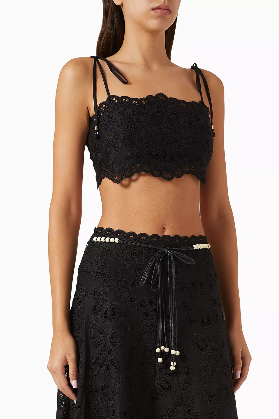 Tシャツ・カットソー ZIMMERMANN RHIANNON CROPPED TOP IN EMBROIDERED COTTON Buy Zimmermann Black Rhiannon Embroidered Crop Top in Cotton