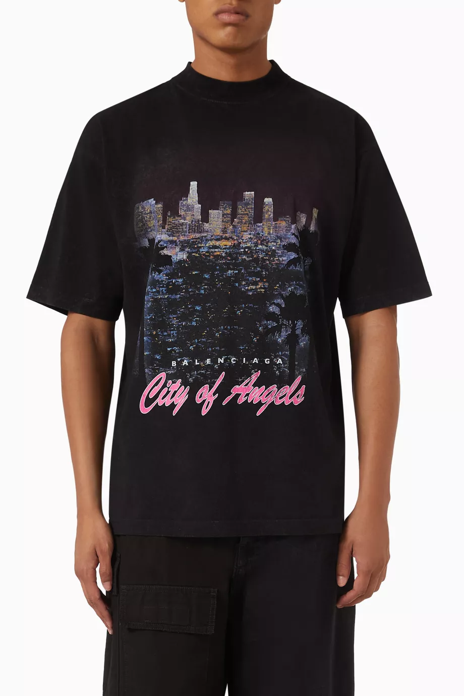 【BALENCIAGA】City Of Angels Tシャツ ミディアムフィット City Of Angels T-shirt Medium Fit in Black Faded | Balenciaga US